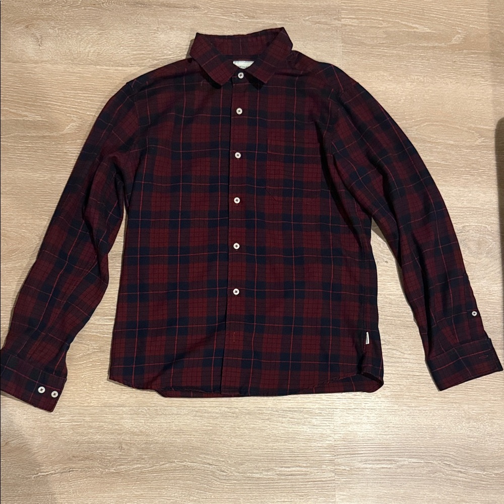 7 Diamond Classic Red and Black Plaid Men's Shirt (Medium)
